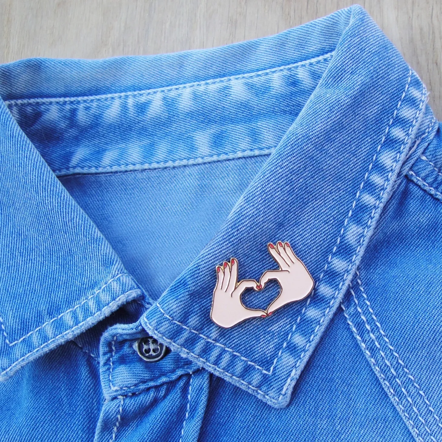 Coucou Suzette Love Pin - White* Pins