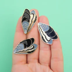 Coucou Suzette Mussel Pin* Pins